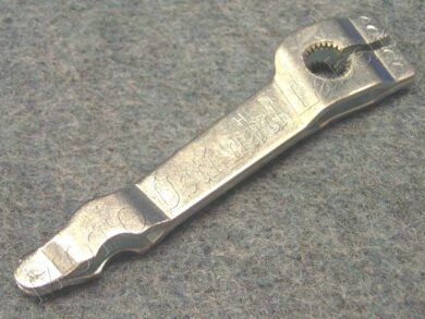 ramínko klíče zadní brzdy ( Simson ) zinek  (520359)