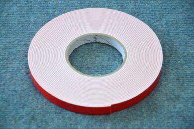 páska lepící oboustranná PVC 15x2,0 ( UNI )  (990717)