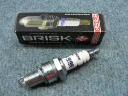 Spark plug Brisk LR14YS